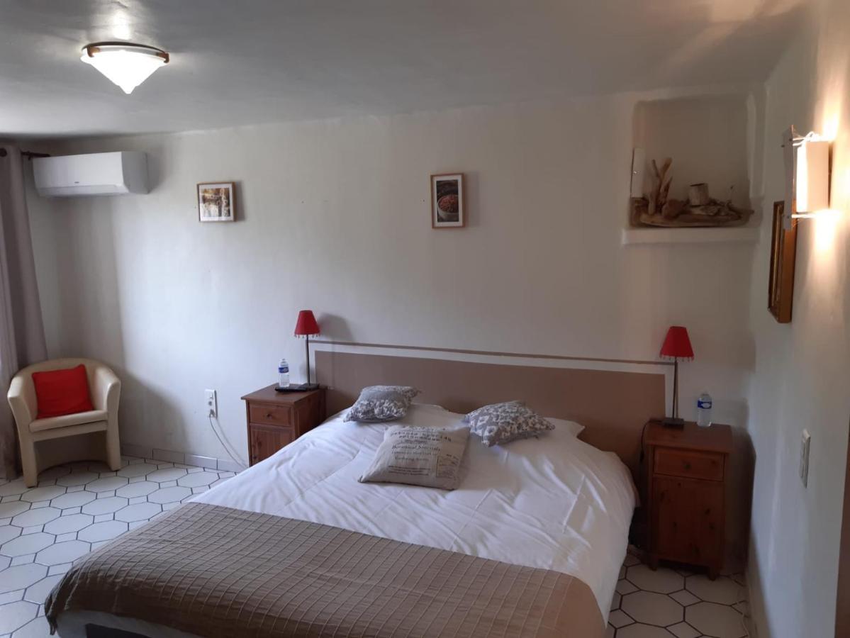 Le Vieux Platane Hotel Cairanne Екстериор снимка