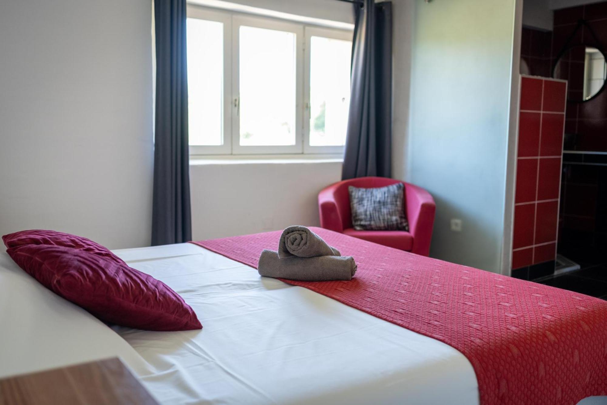 Le Vieux Platane Hotel Cairanne Екстериор снимка