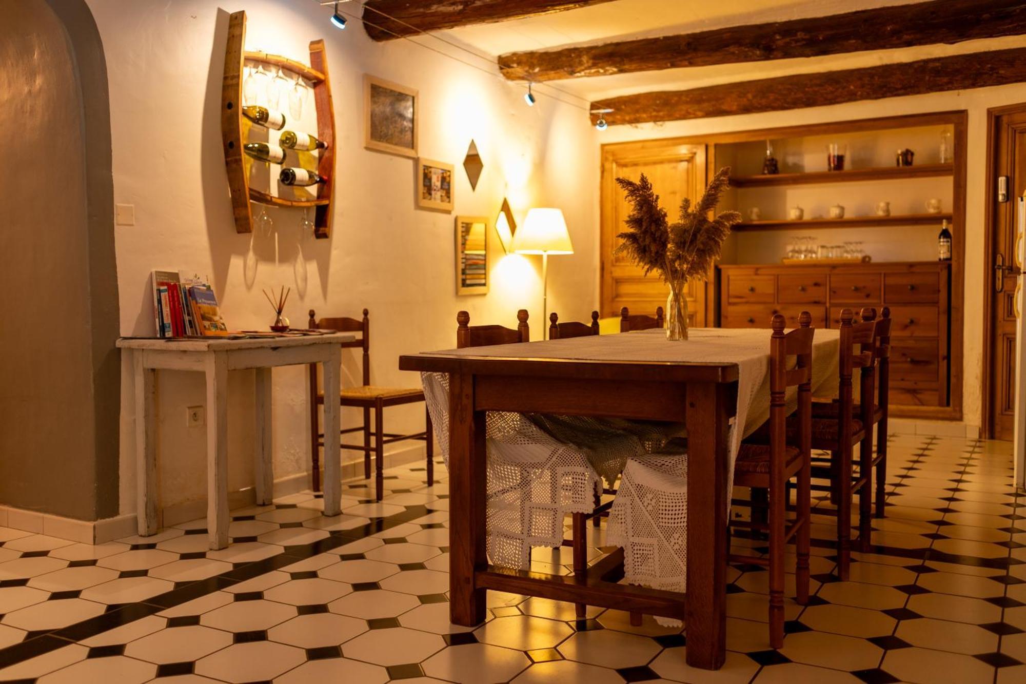 Le Vieux Platane Hotel Cairanne Екстериор снимка