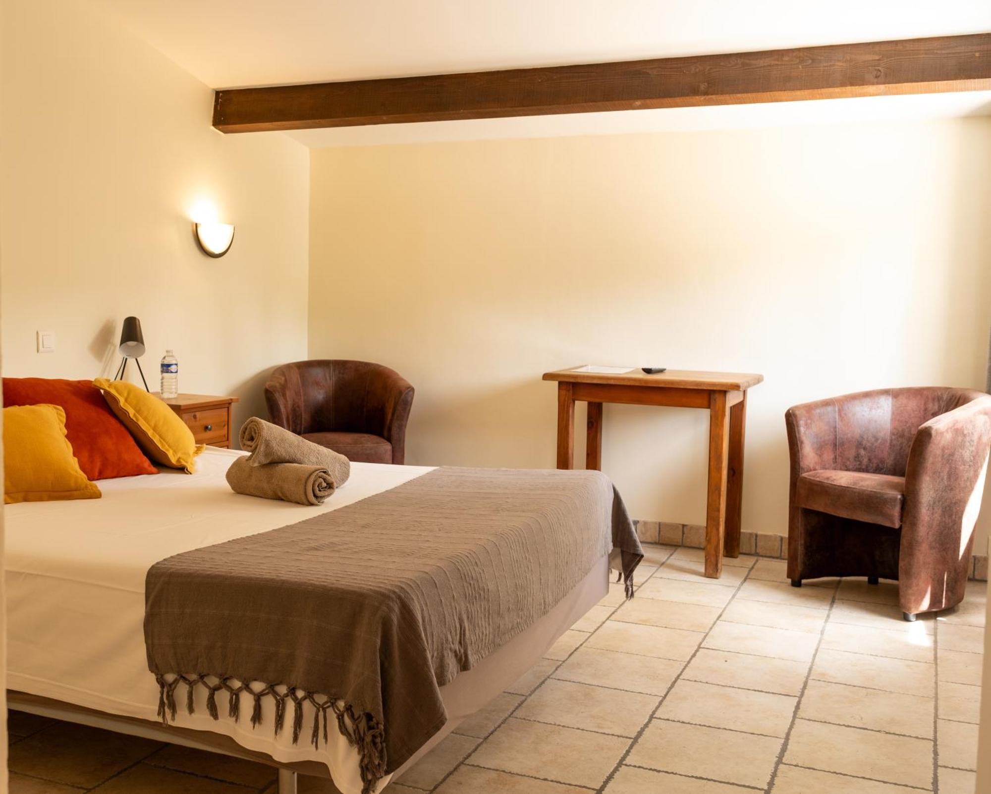 Le Vieux Platane Hotel Cairanne Екстериор снимка